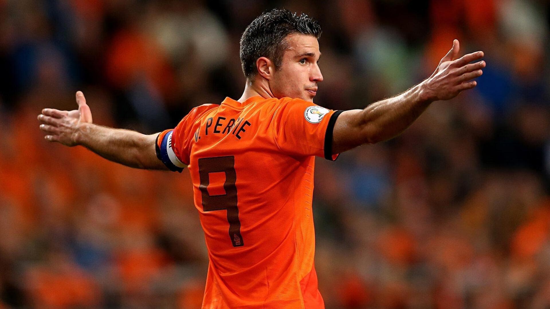 德罗赞赛后主动担责失误，却调侃洛里大屁股成焦点，队友情谊与幽默化解压力